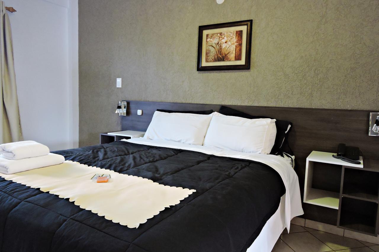 Hotel Piro'Y Presidente Franco エクステリア 写真
